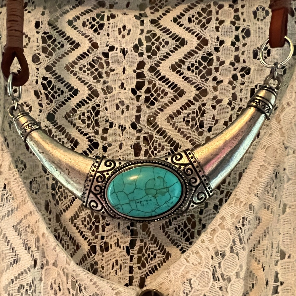 Statement necklace